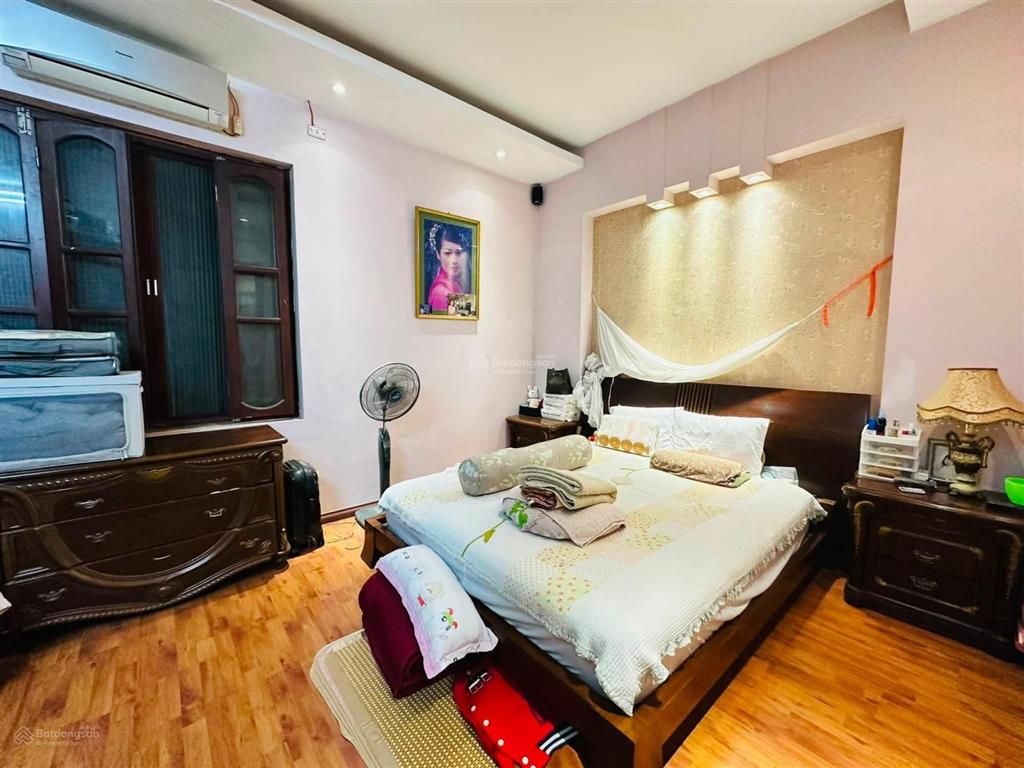 Bán gấp nhà hoàng quốc việt, 70 m², 2 thoáng, ô tô, 5 tầng, kinh doanh. giá nhỉnh 26 tỷ