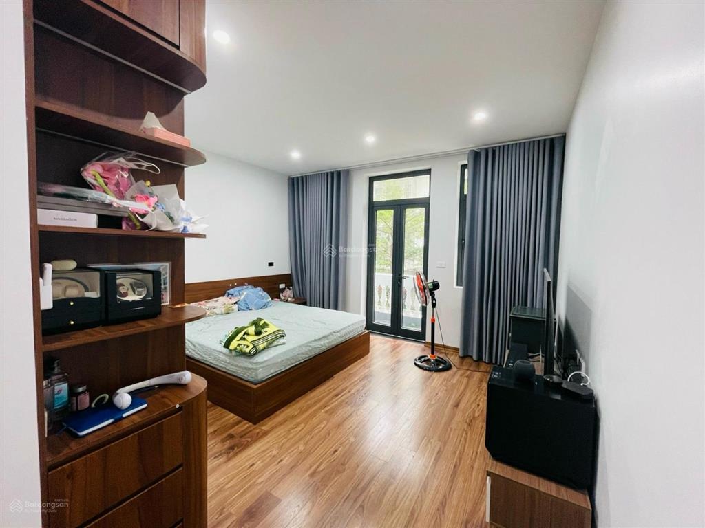 Bán nhà phú diễn, 60 m2, 5 tầng, vỉa hè ô tô tránh, kinh doanh, 2 thoáng, giá nhỉnh 21 tỷ