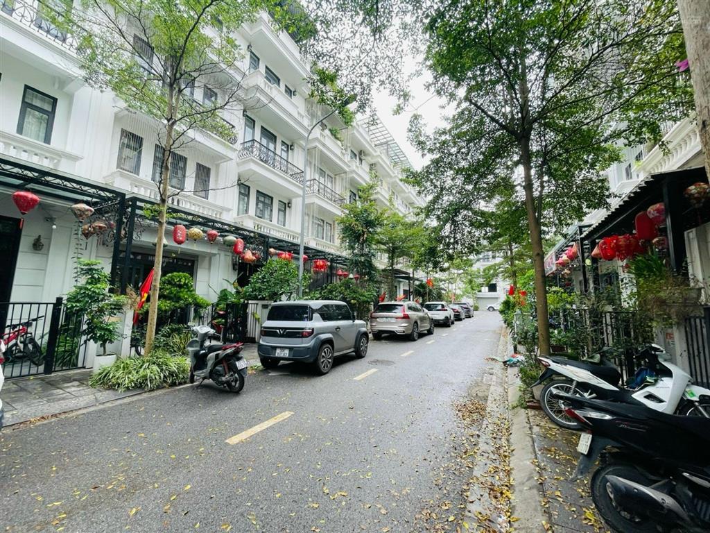 Bán nhà phú diễn, 60 m2, 5 tầng, vỉa hè ô tô tránh, kinh doanh, 2 thoáng, giá nhỉnh 21 tỷ
