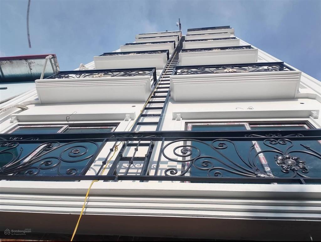 Bán nhà đông ngạc, 50 m2, 8 tầng, thang máy, 18 phòng, dòng tiền 750 triệu/năm, giá 12.6 tỷ
