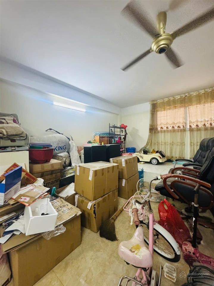 Bán nhà mặt phố cổ nhuế. 60 m2, mặt tiền 6 m, vỉa hè ô tô tránh, kinh doanh. giá nhỉnh 24 tỷ