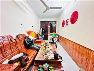 Bán cắt lỗ. nhà đẹp lê văn hiến. 44 m2, 4 tầng, dân xây, ô tô, kinh doanh sầm uất. giá nhỉnh 7 tỷ