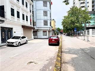 Bán gấp nhà hàm nghi, 55 m2, mặt tiền 5.5 m, vỉa hè, 3 ô tô tránh. giá 23.8 tỷ