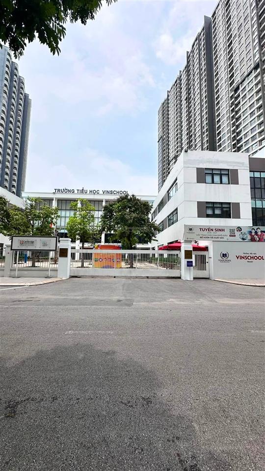 Bán gấp nhà hàm nghi, 55 m2, mặt tiền 5.5 m, vỉa hè, 3 ô tô tránh. giá 23.8 tỷ