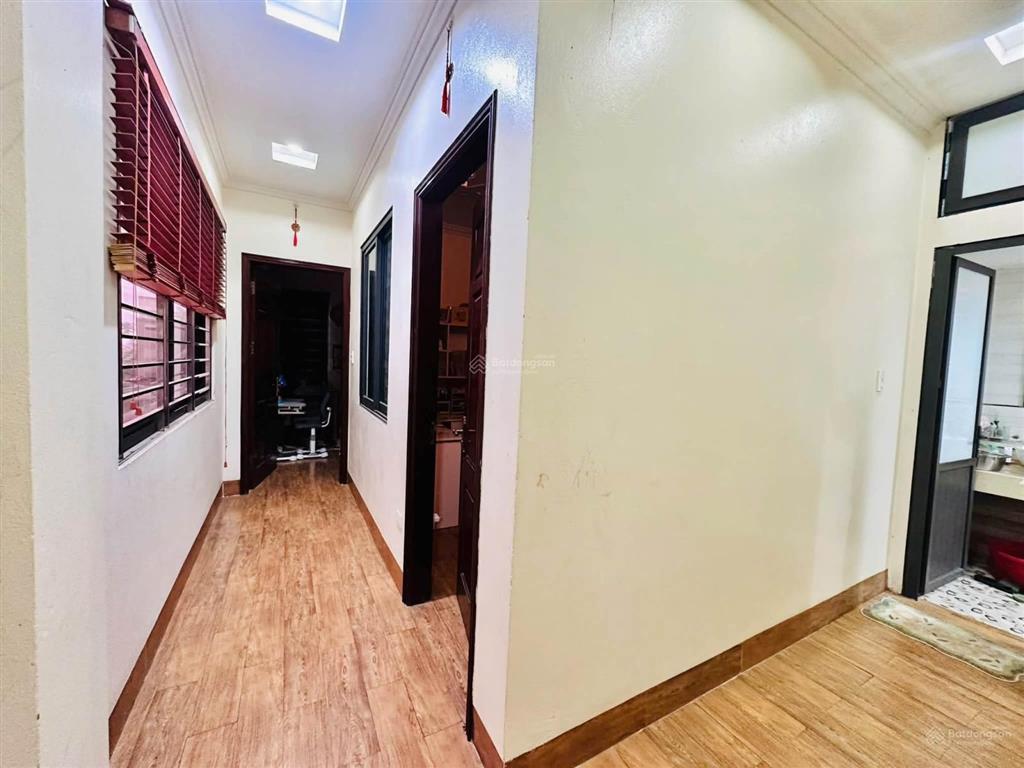 Bán nhà phú diễn  đh tn&mt. 65 m2, 6 t, lô góc, đường 13.5 m, kinh doanh sầm uất. giá nhỉnh 20 tỷ