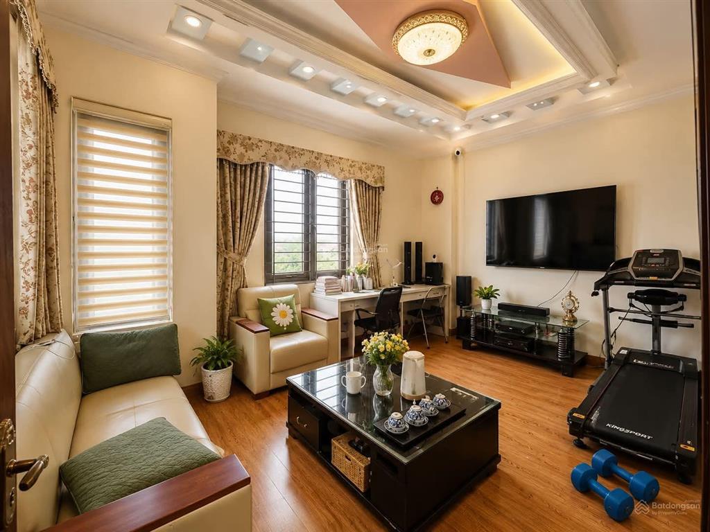 Bán nhà phú diễn  đh tn&mt. 65 m2, 6 t, lô góc, đường 13.5 m, kinh doanh sầm uất. giá nhỉnh 20 tỷ