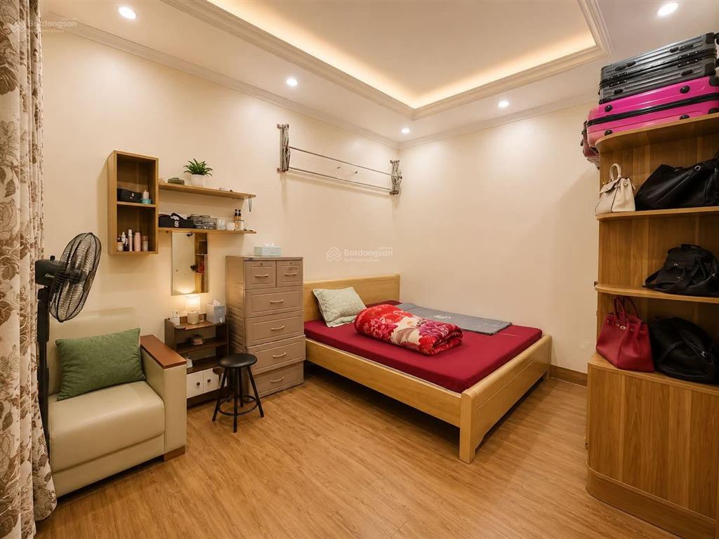 Bán nhà phú diễn  đh tn&mt. 65 m2, 6 t, lô góc, đường 13.5 m, kinh doanh sầm uất. giá nhỉnh 20 tỷ