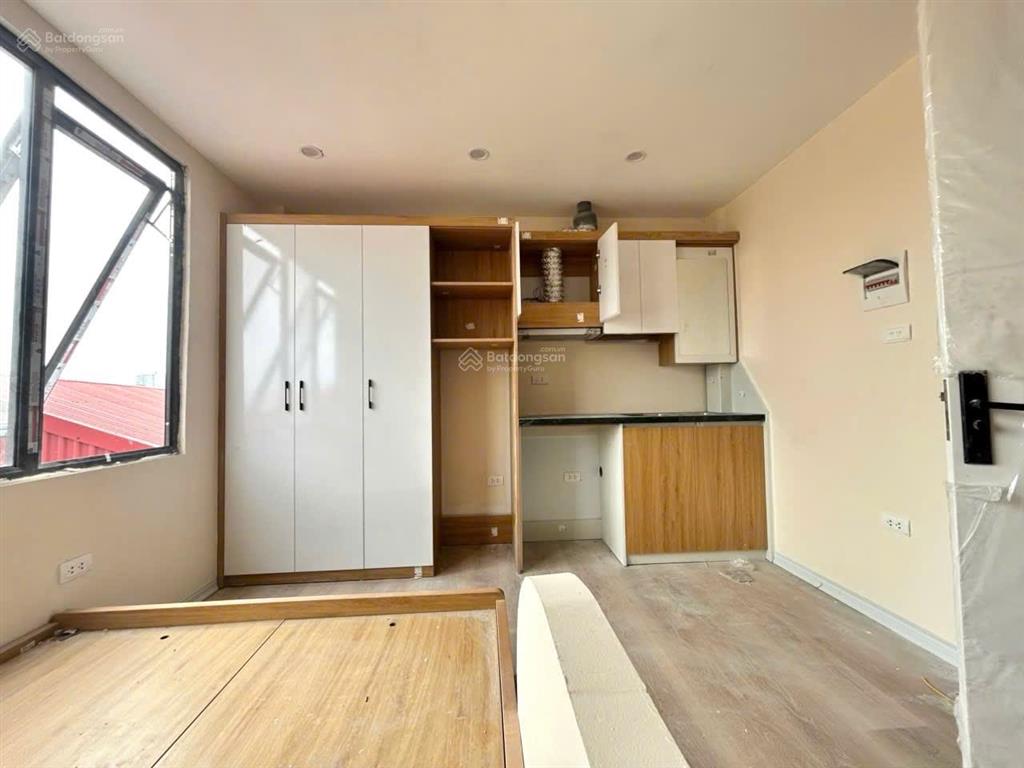 Bán nhà mp lê văn hiến. 50 m2, 6 t, t máy, vỉa hè ô tô tránh, dt 600 triệu/năm. giá nhỉnh 14 tỷ