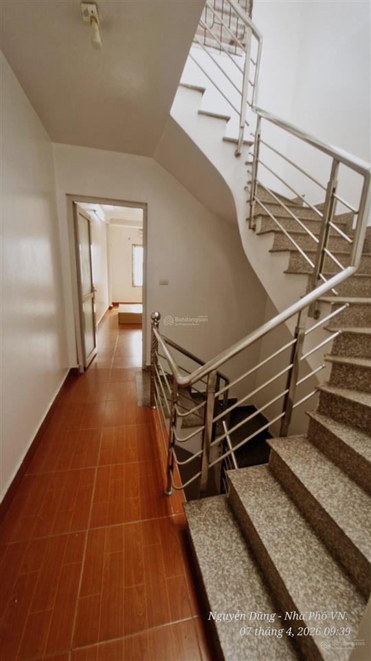 Bán nhà mặt phố cổ nhuế. 60 m2, 5 tầng, dân xây, vỉa hè, ô tô tránh, kinh doanh, giá nhỉnh 15 tỷ
