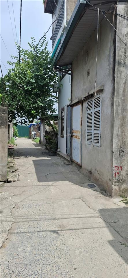 Bán gấp nhà cổ nhuế. 40 m2, lô góc, ngõ thông, ô tô, kinh doanh. giá 6.2 tỷ