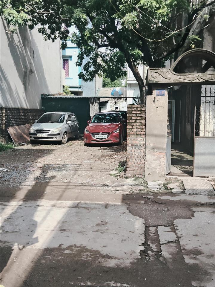 Bán gấp nhà cổ nhuế. 40 m2, lô góc, ngõ thông, ô tô, kinh doanh. giá 6.2 tỷ