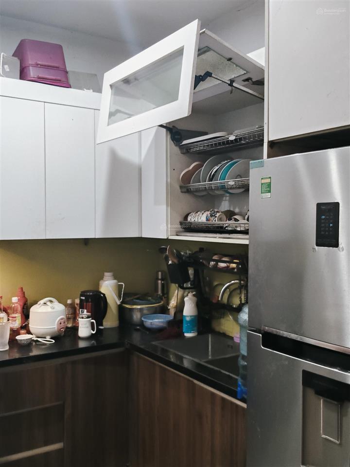 Bán gấp nhà lê văn hiến, 50 m2, 3 t, lô góc, mặt tiền 14 m, ô tô tránh, kd sầm uất. giá 10.99 tỷ