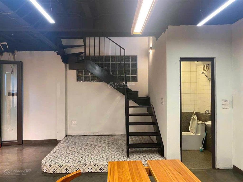 Bán gấp nhà hoàng liên, 36 m2, 3t, ô tô đỗ cửa, 15 m ra ô tô tránh, mặt phố. giá 3.95 tỷ