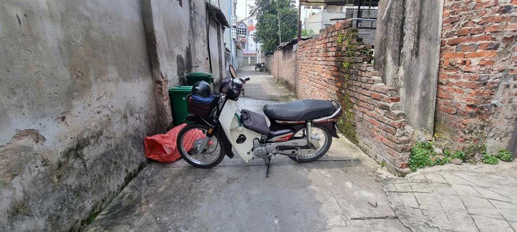 Bán gấp nhà hoàng liên, 36 m2, 3t, ô tô đỗ cửa, 15 m ra ô tô tránh, mặt phố. giá 3.95 tỷ