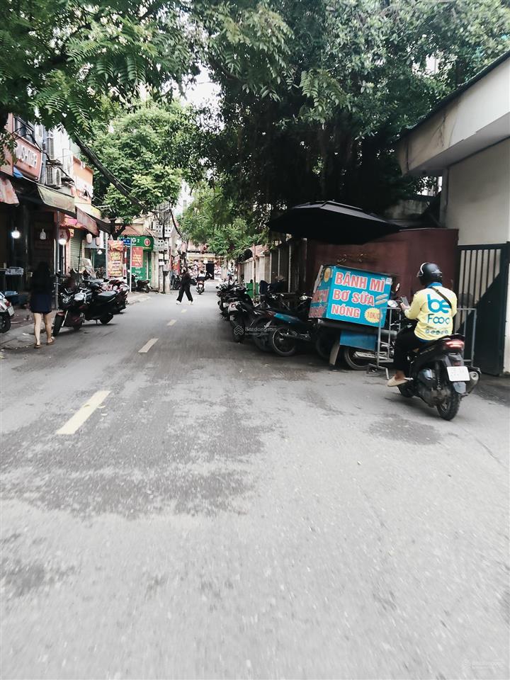 Nhỉnh 8 tỷ, sở hữu ngay căn nhà mp lê văn hiến. 35 m2, 4 tầng, kinh doanh sầm uất