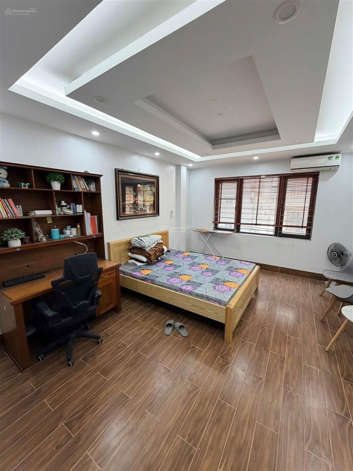Chính chủ bán gấp, nhà lê văn hiến  hv tài chính. 45 m2, 4 tầng, ô tô, kinh doanh, giá 7.x tỷ