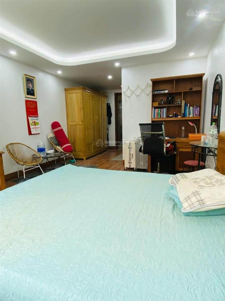 Chính chủ bán gấp, nhà lê văn hiến  hv tài chính. 45 m2, 4 tầng, ô tô, kinh doanh, giá 7.x tỷ