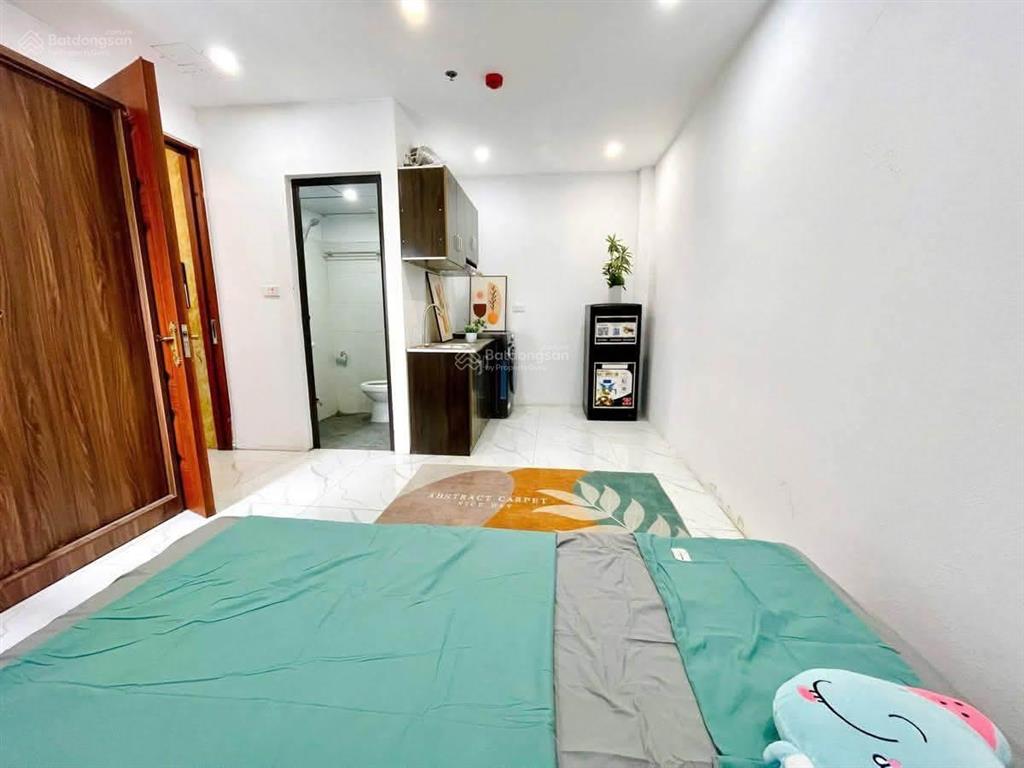 Bán nhanh tòa nhà phú diễn. 60 m2, mặt tiền 5 m, 17 căn hộ, dòng tiền 800tr/ năm. giá nhỉnh 12 tỷ