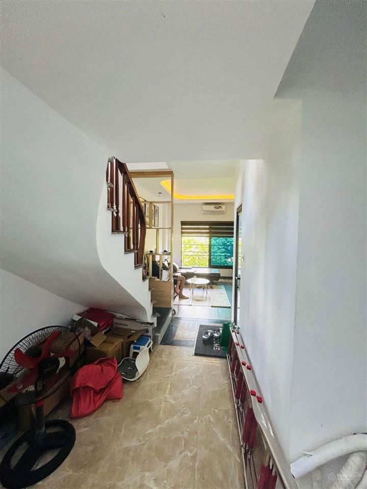 Cần tiền, bán nhanh nhà mặt phố di trạch, 37 m2, 5 tầng, dân xây, 3 thoáng, ô tô tránh. giá 6.3 tỷ