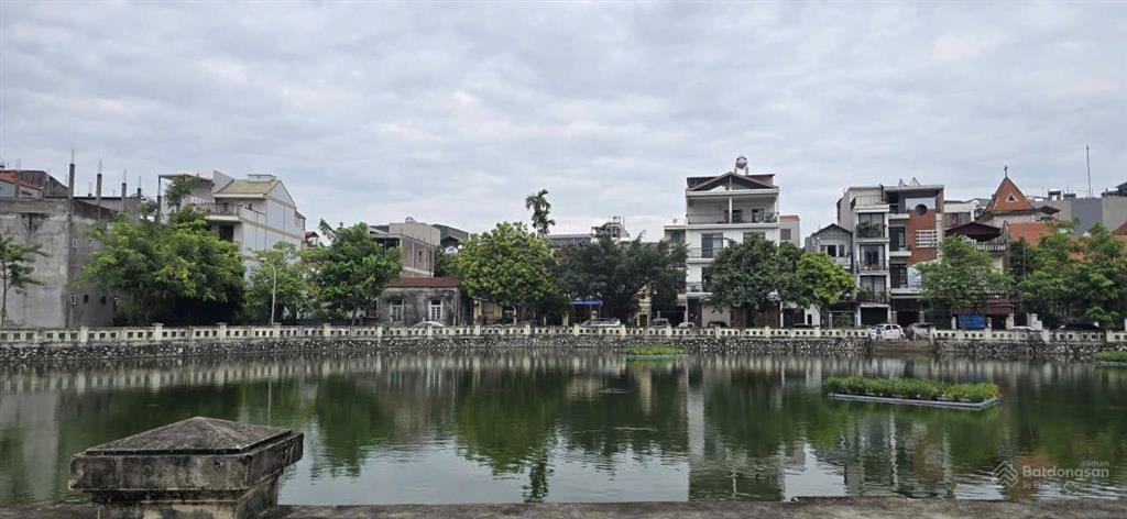 Giảm sốc. thụy phương, 55 m2, vỉa hè, ô tô tránh, view hồ, kinh doanh sầm uất, giá nhỉnh 6 tỷ