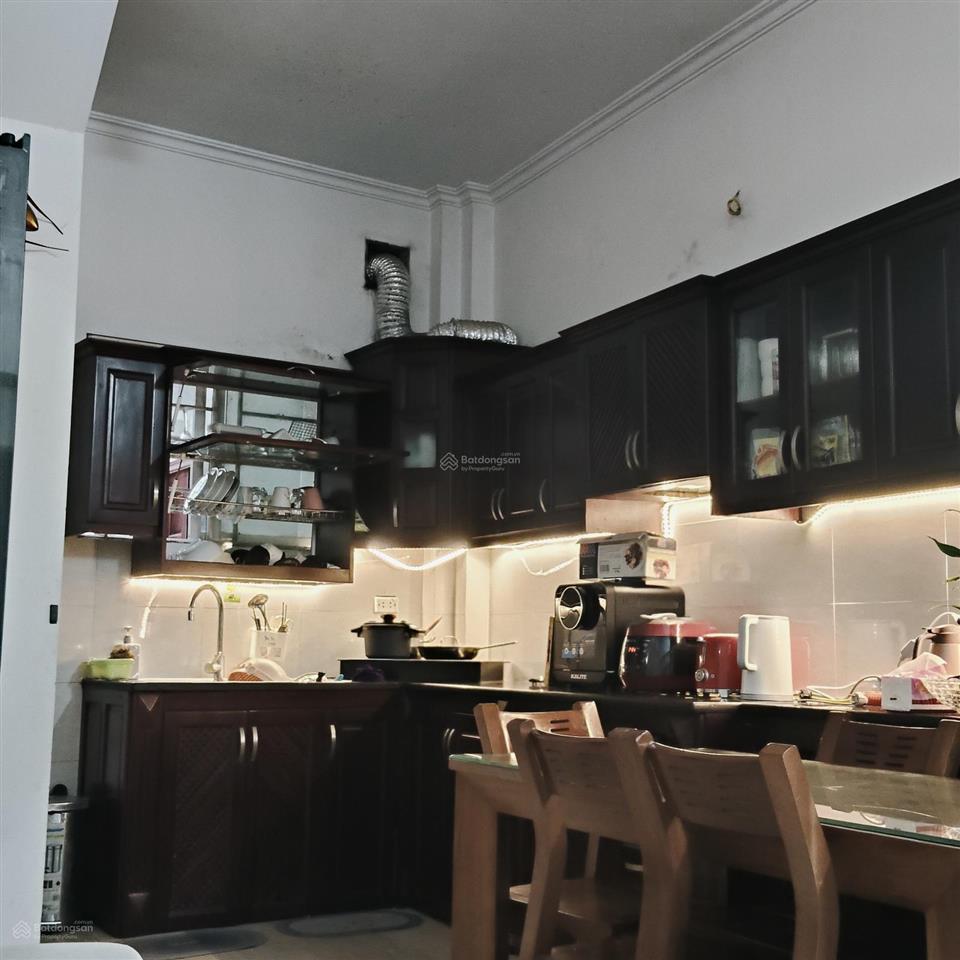 Bán gấp nhà cổ nhuế. 50 m2, 7 t, thang máy, lô góc, ngõ thông, ô tô tránh, kinh doanh. giá 14.x tỷ