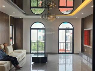 Bán gấp nhà cổ nhuế. 50 m2, 7 t, thang máy, lô góc, ngõ thông, ô tô tránh, kinh doanh. giá 14.x tỷ
