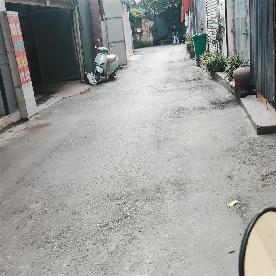 Bán gấp nhà cổ nhuế. 50 m2, 7 t, thang máy, lô góc, ngõ thông, ô tô tránh, kinh doanh. giá 14.x tỷ