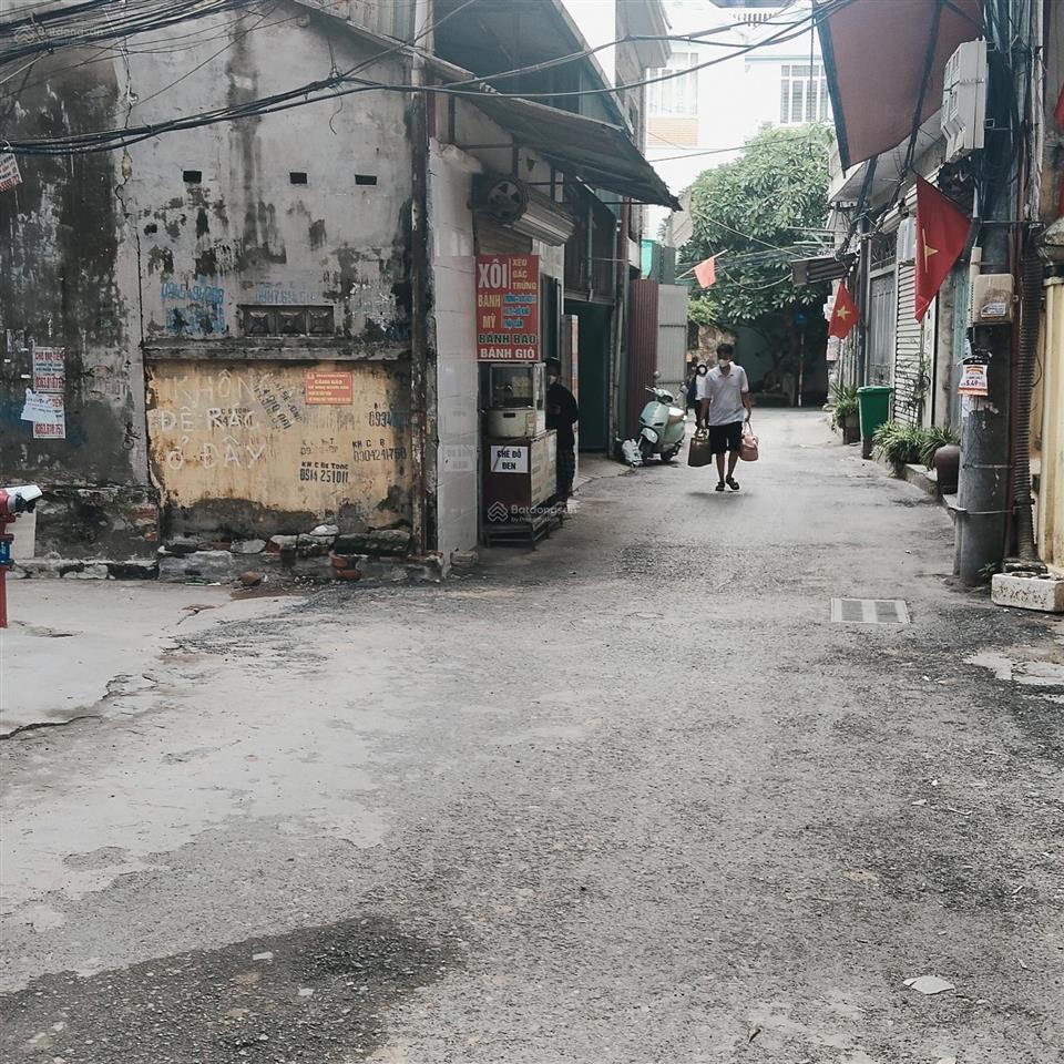 Bán gấp nhà cổ nhuế. 50 m2, 7 t, thang máy, lô góc, ngõ thông, ô tô tránh, kinh doanh. giá 14.x tỷ