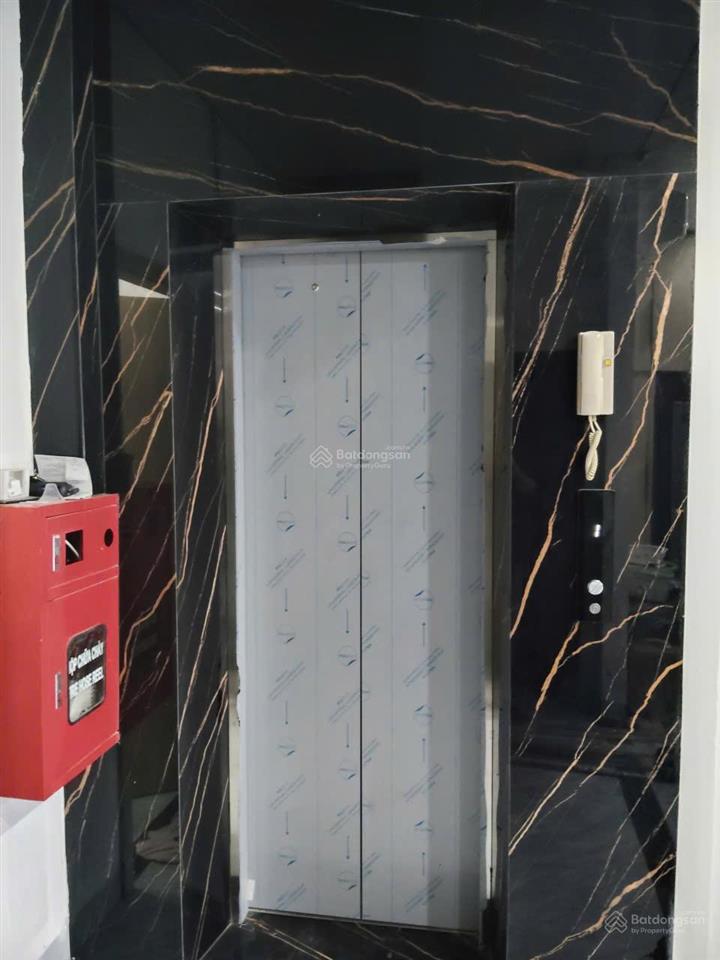 Bán nhà hv tài chính. 70 m2, 7t, t.máy, 2 thoáng. ô tô, kd. dòng tiền 70 tr/ tháng, giá 15.5 tỷ
