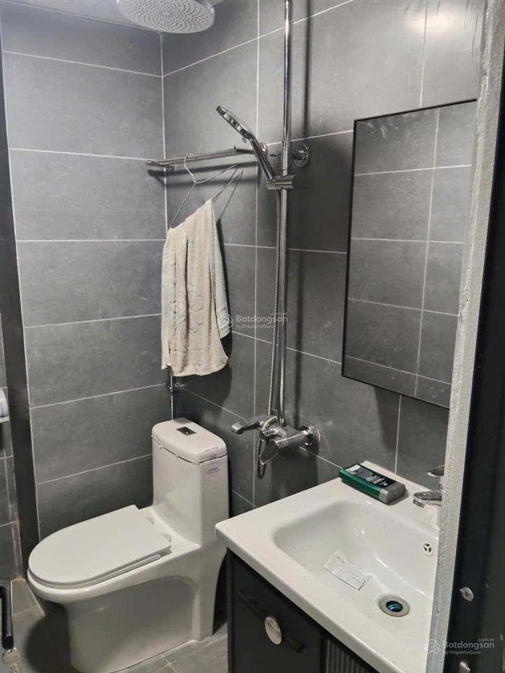 Bán nhà hv tài chính. 70 m2, 7t, t.máy, 2 thoáng. ô tô, kd. dòng tiền 70 tr/ tháng, giá 15.5 tỷ