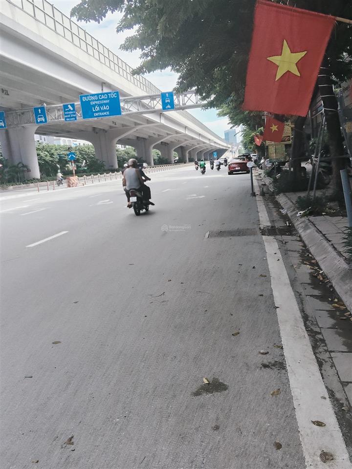 Chính chủ bán gấp tòa chdv phạm văn đồng, 60 m2, 7 tầng, thang máy, dòng tiền khủng. giá 12,x tỷ