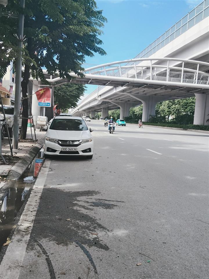 Chính chủ bán gấp tòa chdv phạm văn đồng, 60 m2, 7 tầng, thang máy, dòng tiền khủng. giá 12,x tỷ