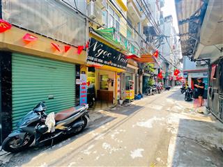 Bán nhà đỗ đức dục. 33 m2, 4 tầng, dân xây, ô tô tránh, kinh doanh sầm uất. giá nhỉnh 9 tỷ