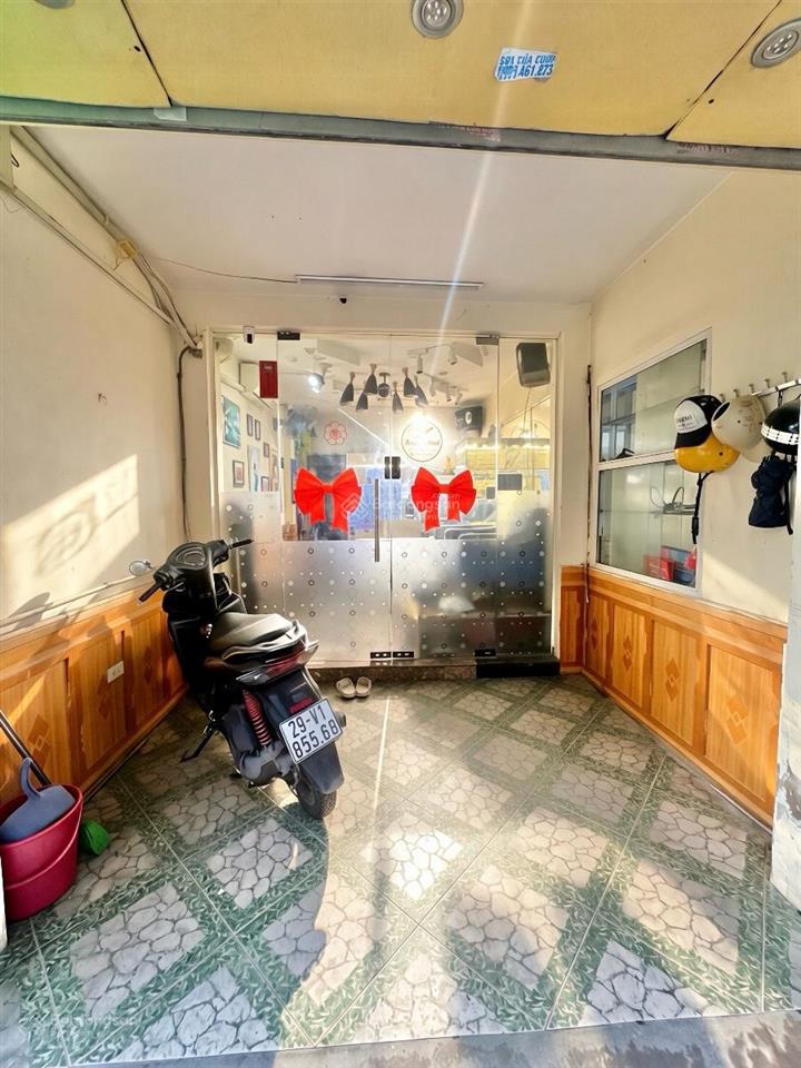 Bán nhà đỗ đức dục. 33 m2, 4 tầng, dân xây, ô tô tránh, kinh doanh sầm uất. giá nhỉnh 9 tỷ