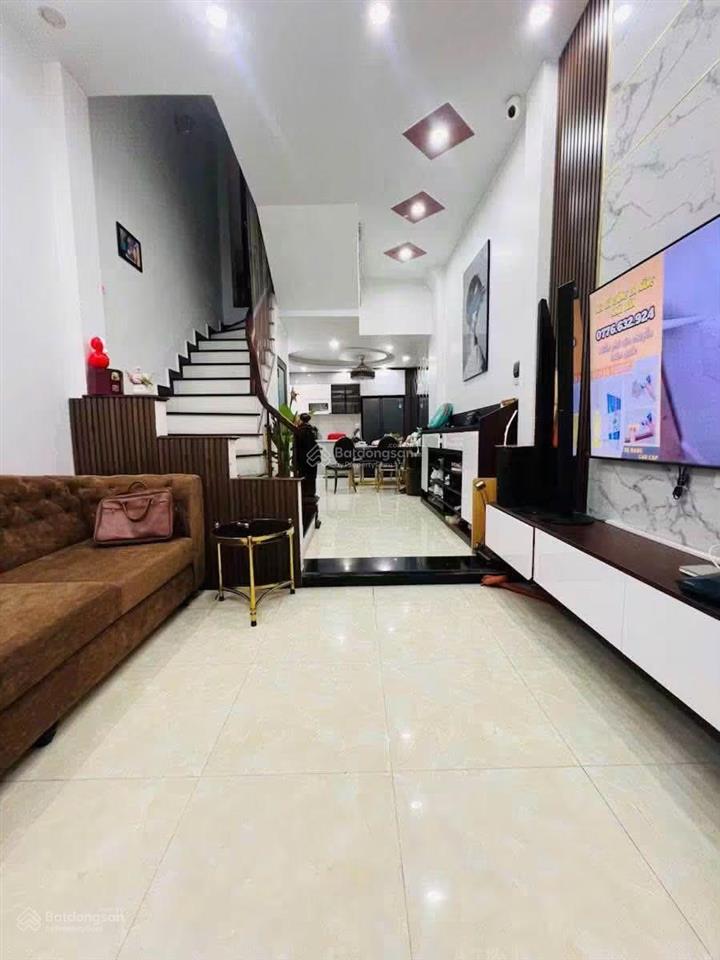 Bán gấp nhà nguyễn đổng chi. 40 m2, 5 tầng, 2 mặt ngõ, 10 m ra mặt phố. giá nhỉnh 10 tỷ