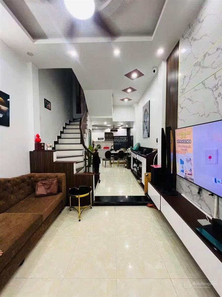 Bán gấp nhà nguyễn đổng chi. 40 m2, 5 tầng, 2 mặt ngõ, 10 m ra mặt phố. giá nhỉnh 10 tỷ