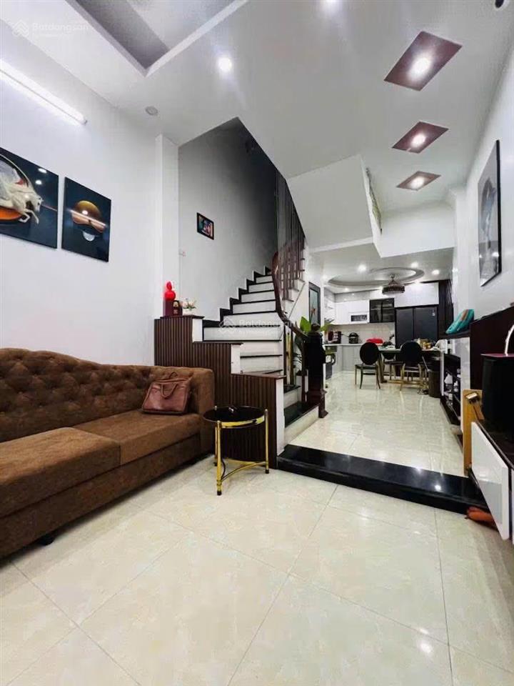 Bán gấp nhà nguyễn đổng chi. 40 m2, 5 tầng, 2 mặt ngõ, 10 m ra mặt phố. giá nhỉnh 10 tỷ