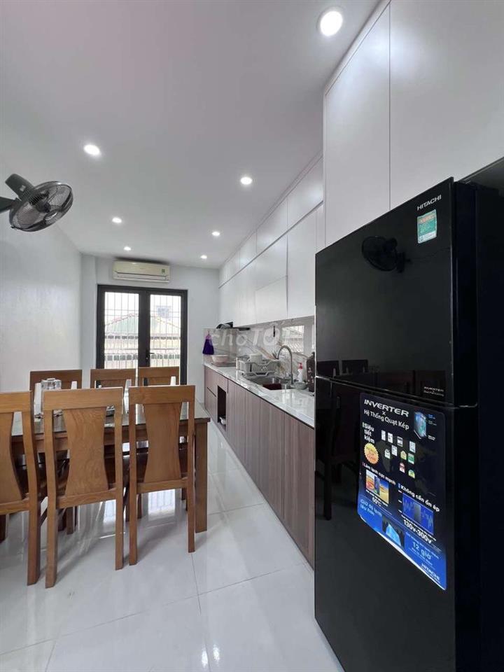 Bán nhà 6 tầng thang máy phố Liễu Giai
