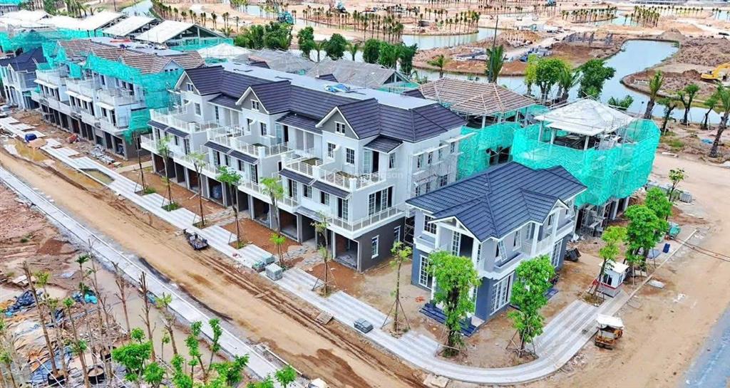Ecoretreat  townvilla diện tích 130m2 hàng cn chỉ 8.7 tỷ, ngay sát trường liên cấp.  0976 032 ***