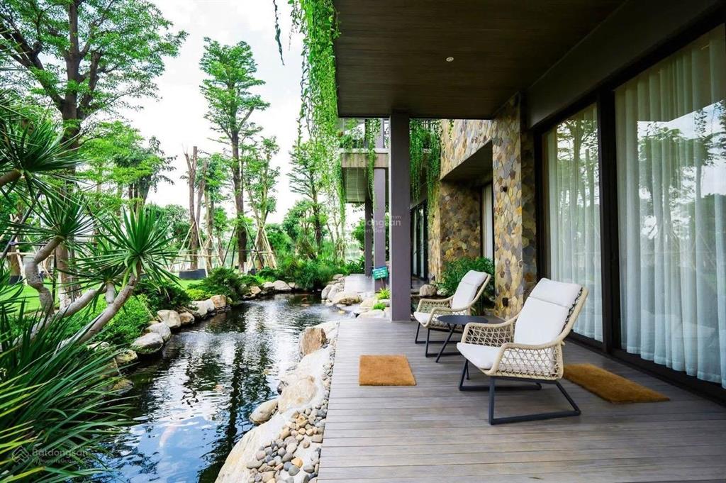 Ecoretreat  song lập góc bt rừng 2 mặt tiền có hầm hàng ký mới trực tiếp cđt, htls 24 tháng