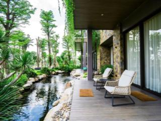 Ecoretreat  song lập góc bt rừng 2 mặt tiền có hầm hàng ký mới trực tiếp cđt, htls 24 tháng