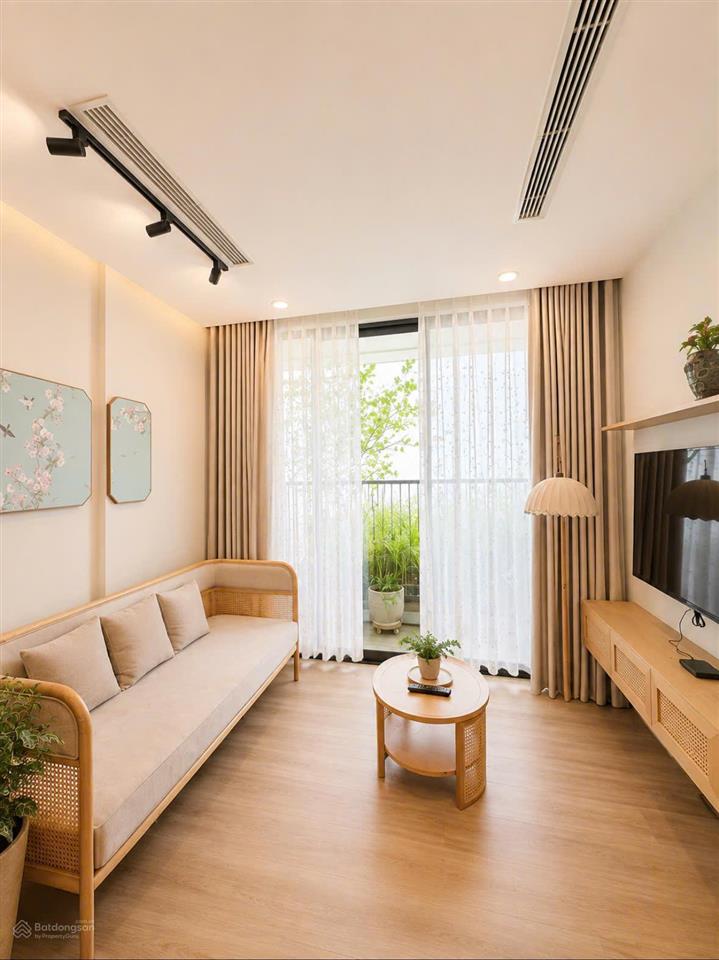 Ecopark  chính chủ cần bán 2pn diện tích 58,5m2 full nội thất, sẵn sổ chỉ 4.3 tỷ,  0976 032 ***