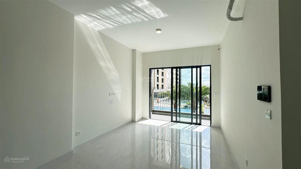 Bán căn góc 2pn giá 6,8 tỷ bao thuế phí   0931 793 ***