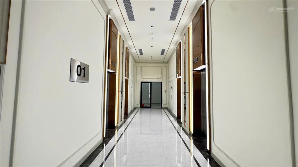 Bán căn góc 2pn giá 6,2 tỷ bao thuế phí
