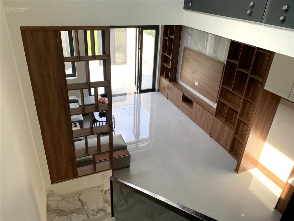 Bán nhà sẵn sổ hồng tại mỹ hạnh (đức hòa cũ), giá 2.4 tỷ full nội thất   0931 793 ***