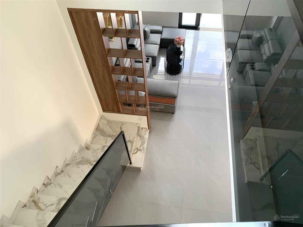Bán nhà sẵn sổ hồng tại mỹ hạnh (đức hòa cũ), giá 2.4 tỷ full nội thất   0931 793 ***
