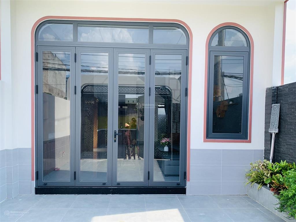 Bán nhà sẵn sổ hồng tại mỹ hạnh (đức hòa cũ), giá 2.4 tỷ full nội thất   0931 793 ***