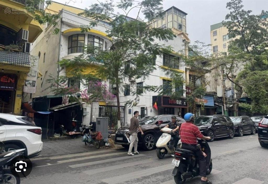 Chính chủ bán nhà | mặt phố phù đổng thiên vương | cực hiếm | 64m2 | mt khoảng 4m | giá 63tỷ sđcc