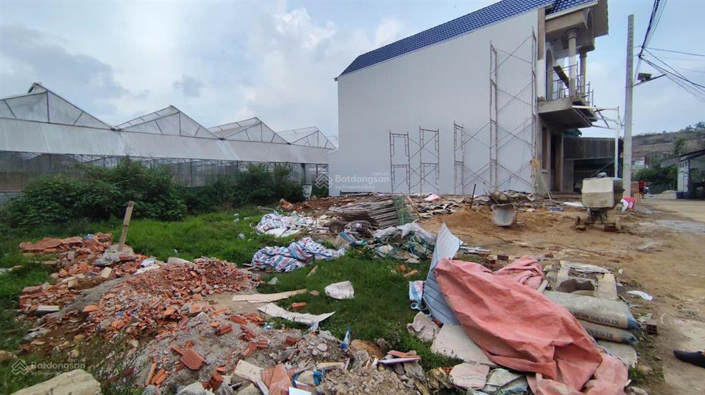 Bán cặp đất trung tâm langbiang, 80m2/lô, full xây dựng, gần kdl langbiang, giá 1.325 tỷ/lô
