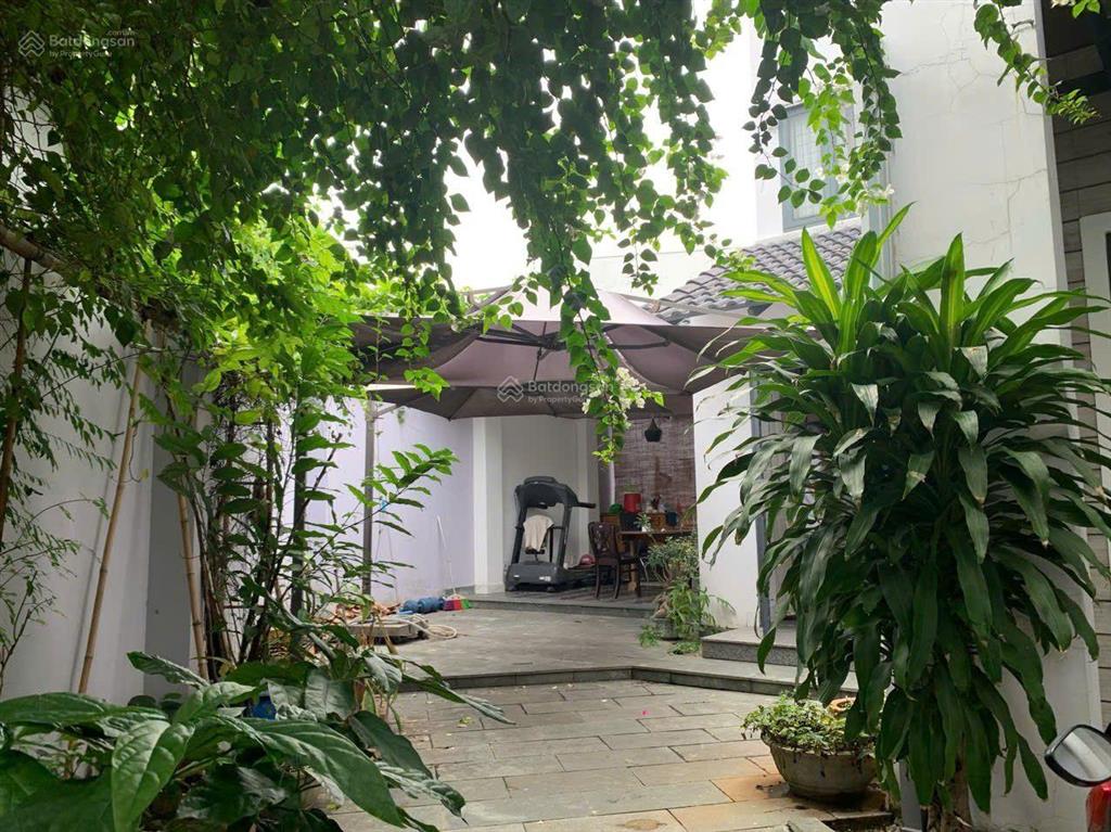 Chính chủ bán biệt thự mini ngay trung tâm p.linh đông ,sân vườn thoáng mát